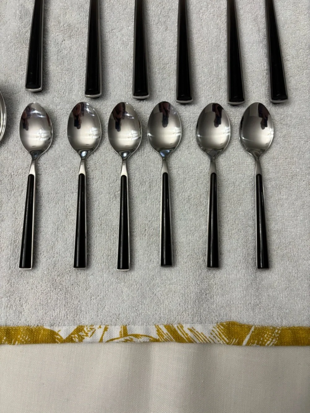 Mepra  24pc Flatware Set Blackish/Brown Resin Italian 18/10 Stainless Steel - Picture 3 of 15